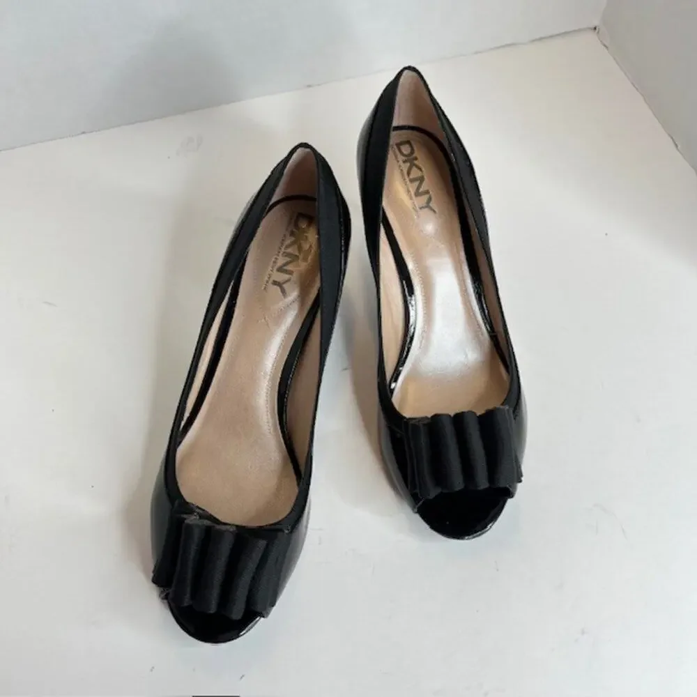 DKNY Black Patent Peep Toe Bow Heels Size 9 Elegant Feminine NWOB